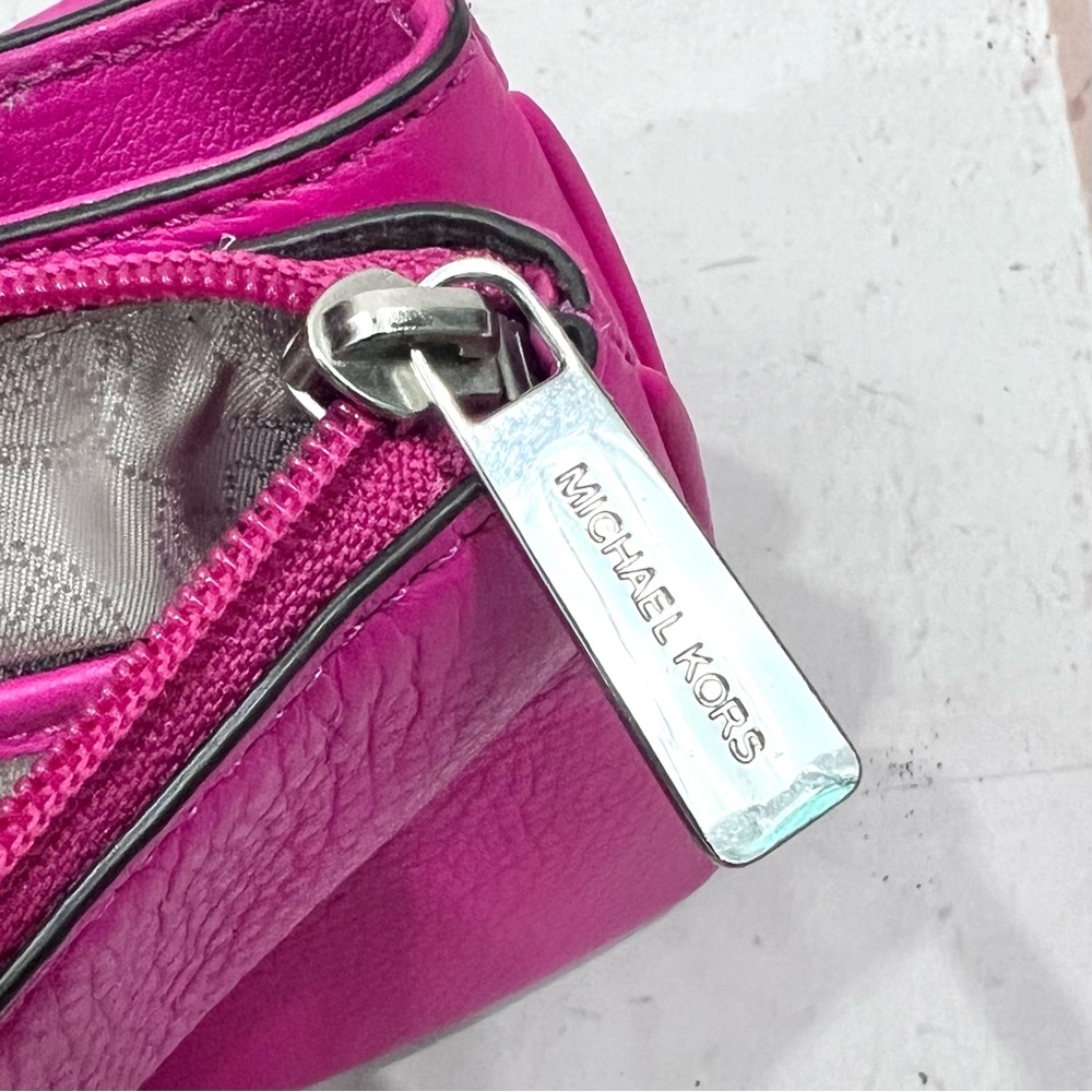 Michael Kors Bedford Jet Set Hot Pink Convertible Clutch Crossbody Purse - Picture 8 of 13